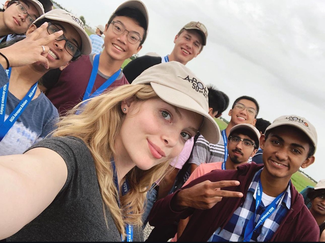 Les boursiers aérospatiaux propulsent les futurs leaders STEM