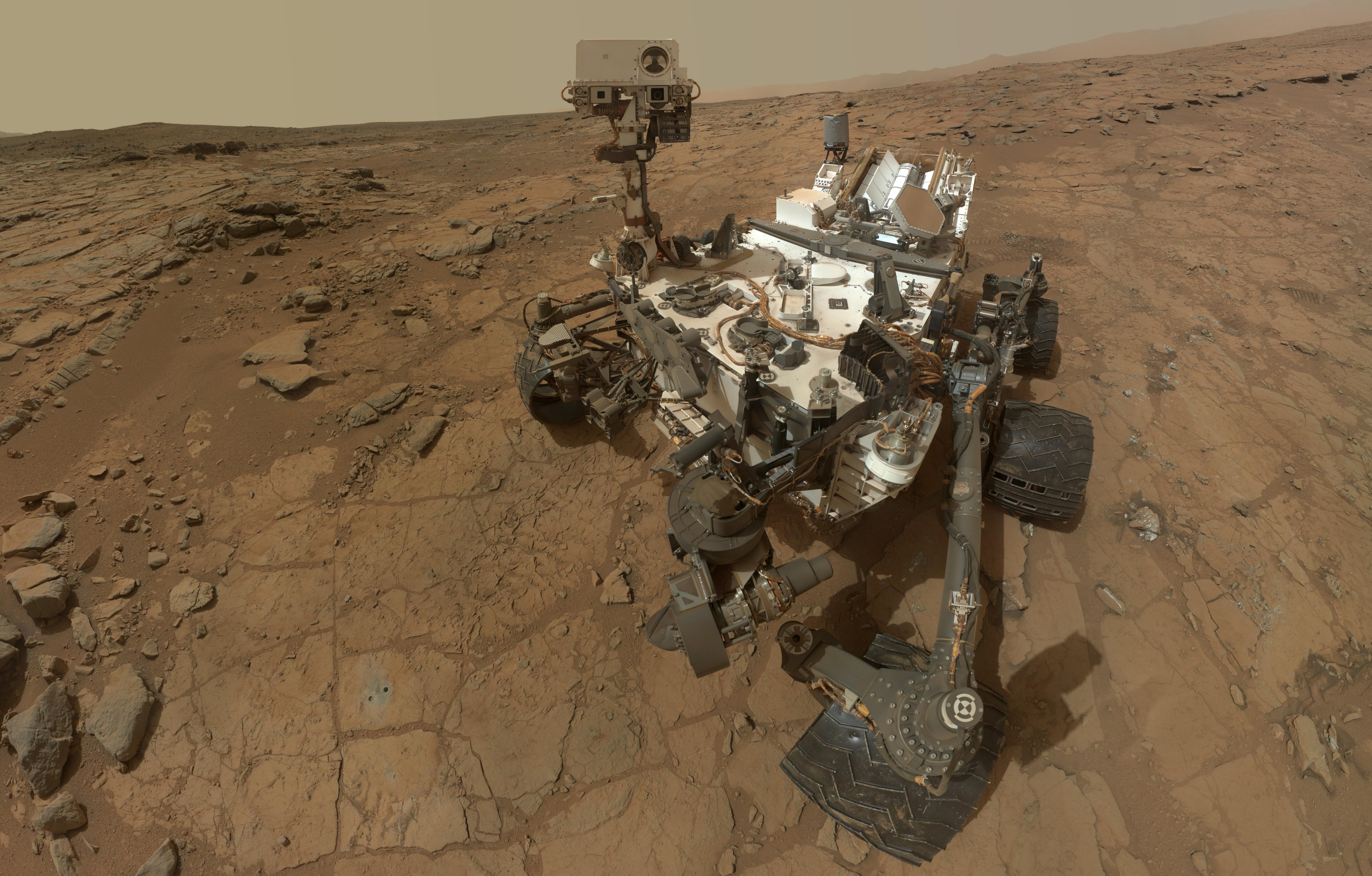 Des molécules organiques d’une taille sans précédent découvertes sur Mars