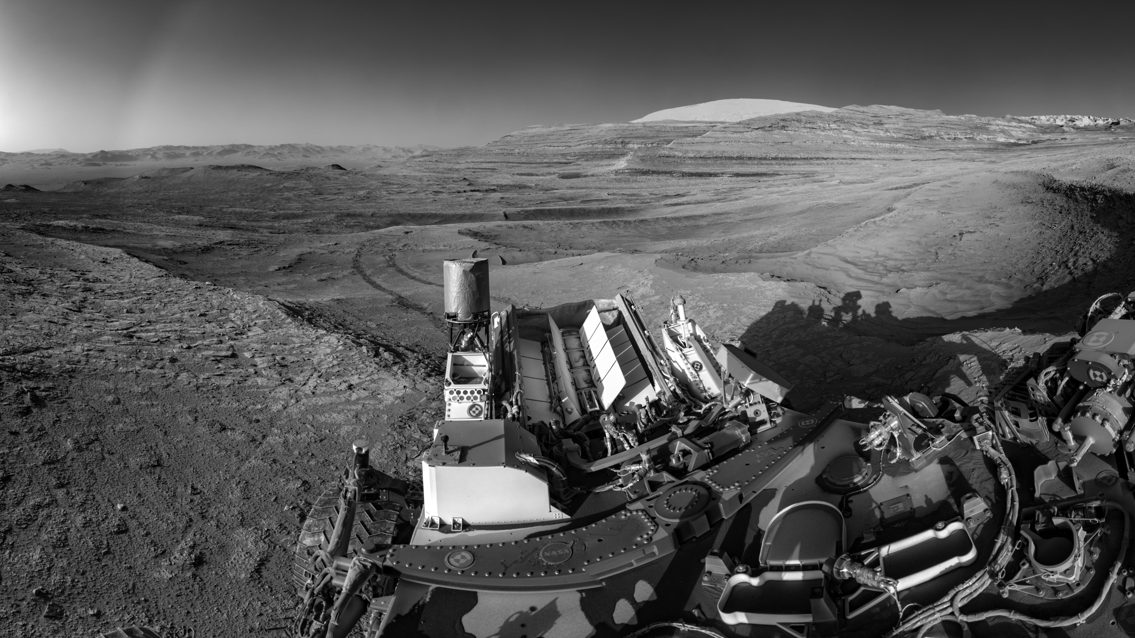 Curiosity Looks Back Toward Its Landing Site