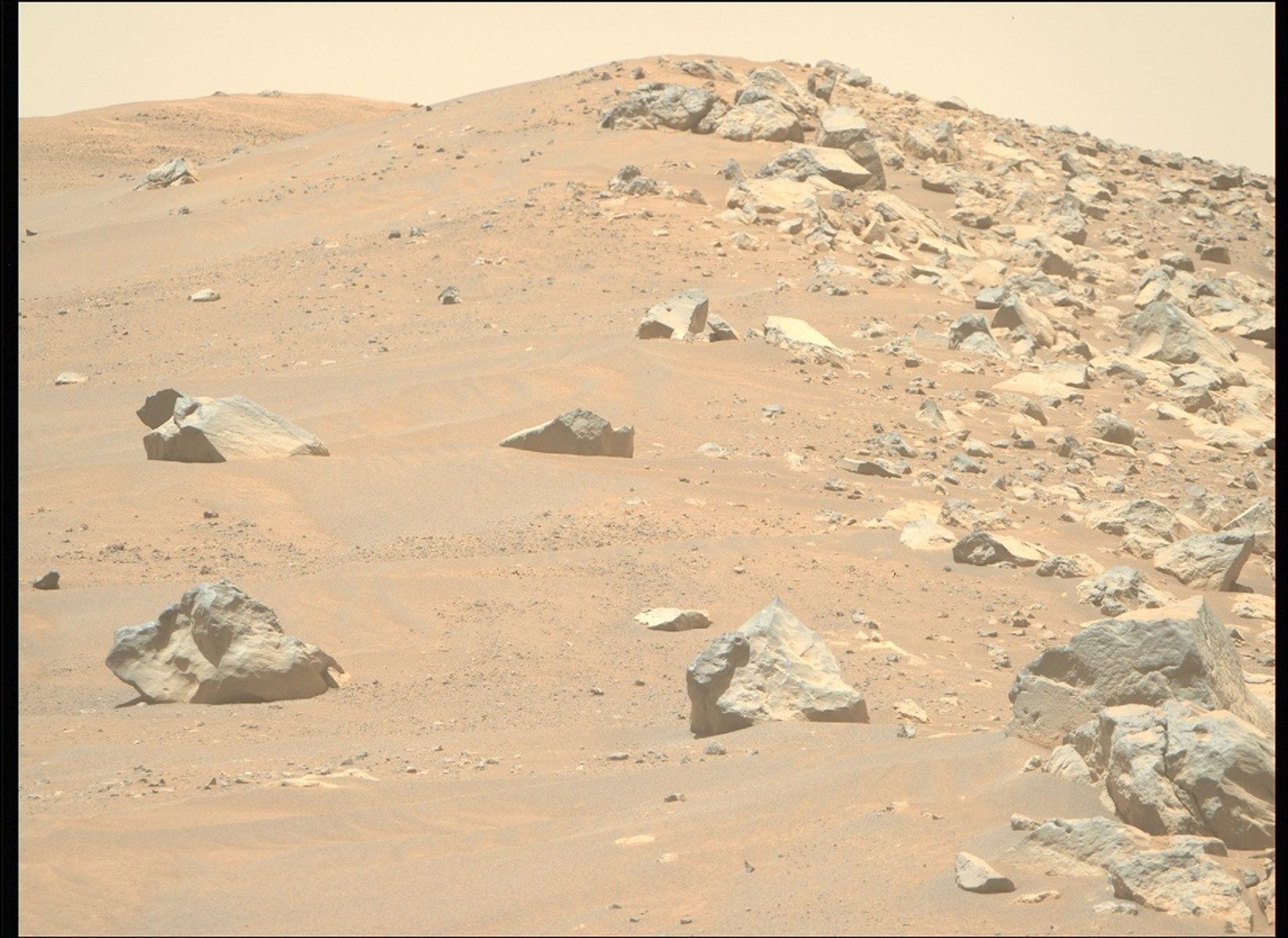 Curiosity Blog, Sols 4627-4628: A Ridge Stop in the Boxworks