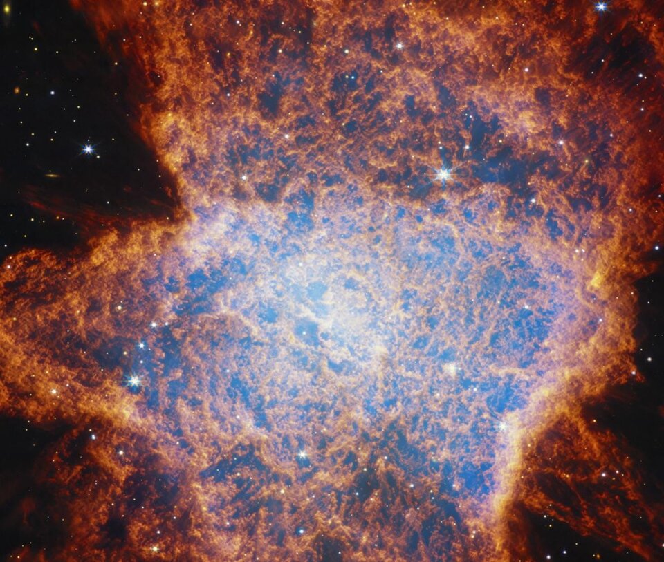 Webb traces details of complex planetary nebula