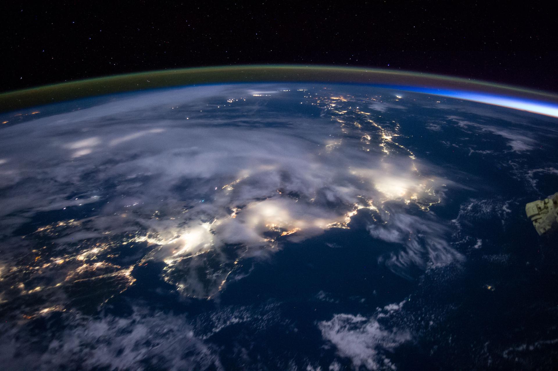 NASA Seeks Industry Input on Next Phase of Commercial Space Stations