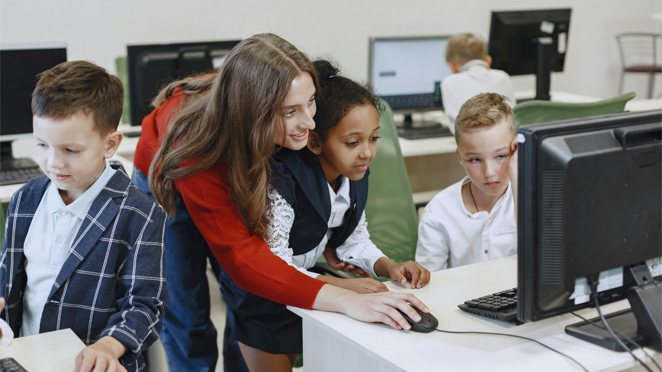 L'Ère de l'IA à l'École : Quand Profs et Étudiants Deviennent les Vrais 