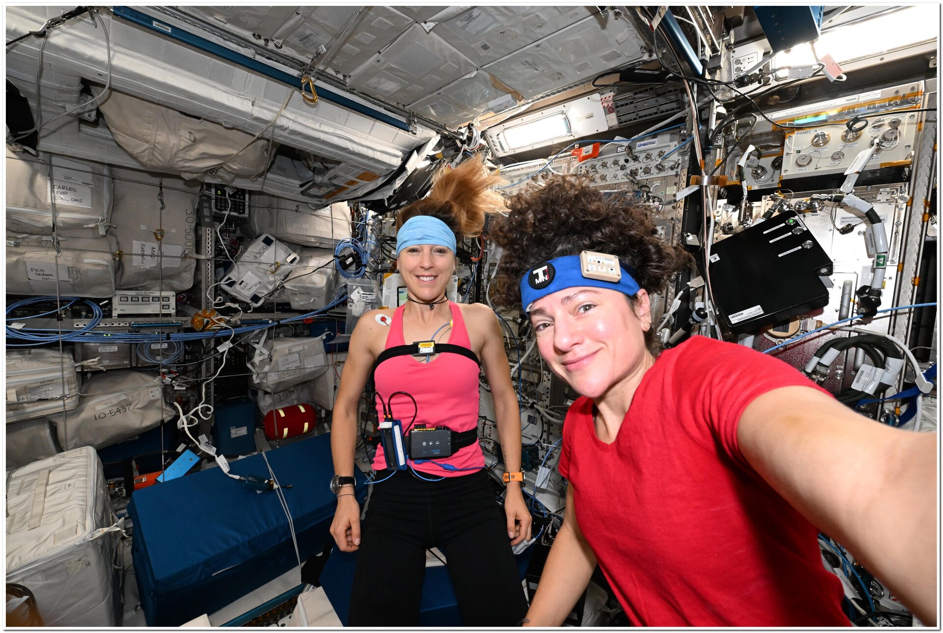 Comment le corps et l'esprit s'adaptent-ils à la microgravité ?