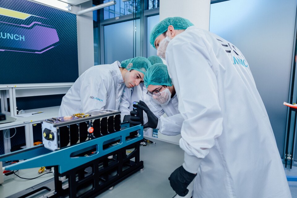 Seven missions launched to test optimised data transfer from space