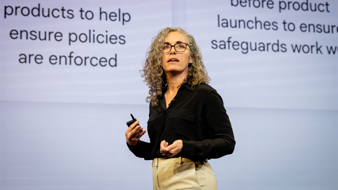 RÉVÉLATION CHOC : L'IA générative met-elle nos enfants en DANGER ? La feuille de route que TOUS les parents doivent connaître !