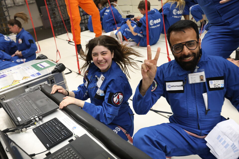 Graphene and lasers for space propulsion