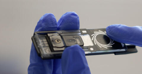 Guadeloupe : au cœur des gaz volcaniques