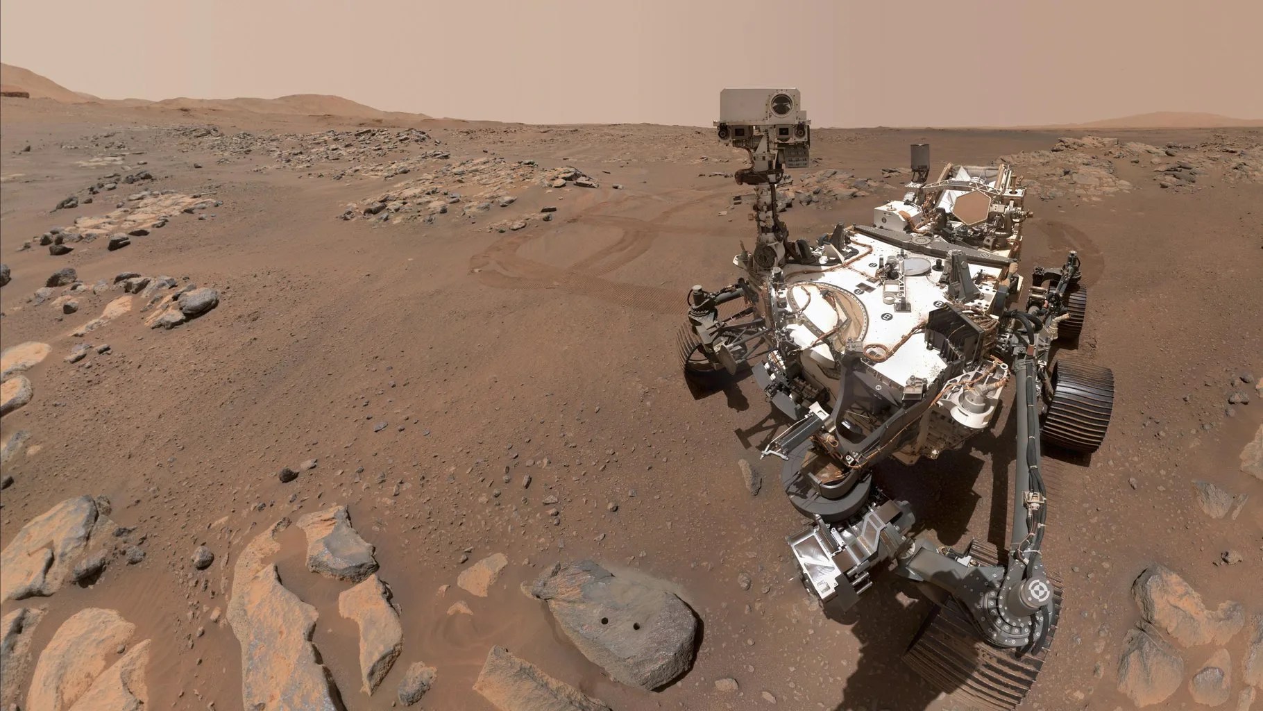 NASA’s Curiosity Finds Organic Molecules Never Seen Before on Mars
